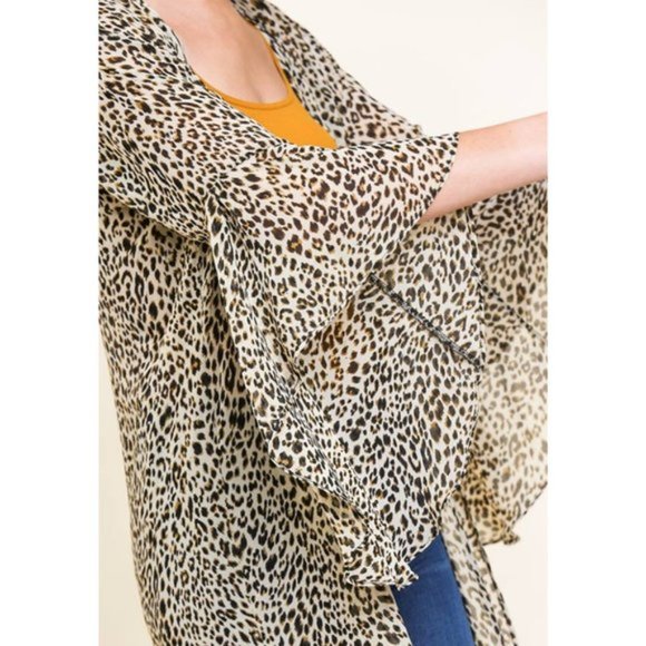🎉HP🎉 Umgee Animal Print Chiffon Bell Sleeve Long Kimono Open Front Side Slit - Picture 2 of 15